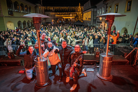Prednovoletni koncert Mambo Kings (31)